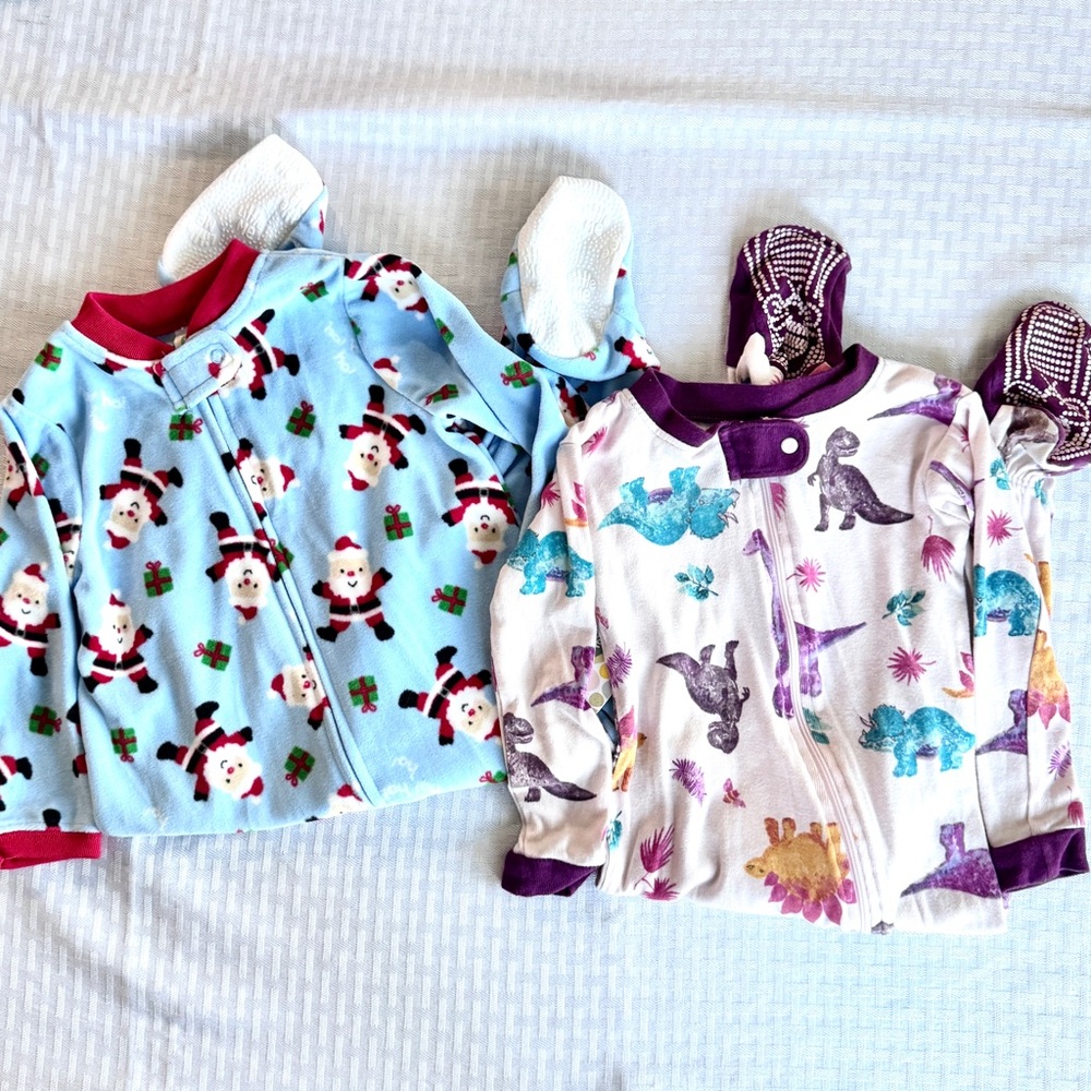 Burt’s Bees Baby Dino Pajamas + New Little Me‎ Santa Footed Holiday Sleeper 18M